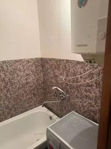 2-к. квартира, 50 м, 6/9 эт. - Фото 0