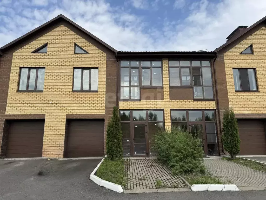 Таунхаус в Брянская область, Брянский район, пос. Мичуринский ул. ... - Фото 1