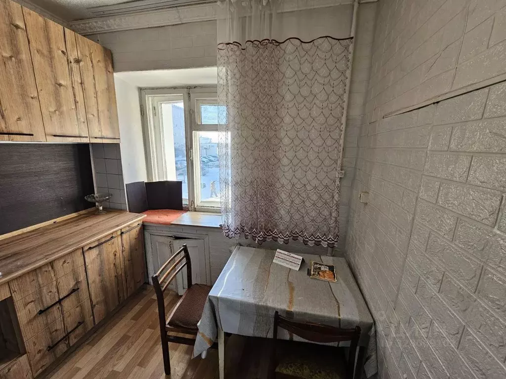 2-к кв. Омская область, Омск ул. Профинтерна, 23 (42.0 м) - Фото 2