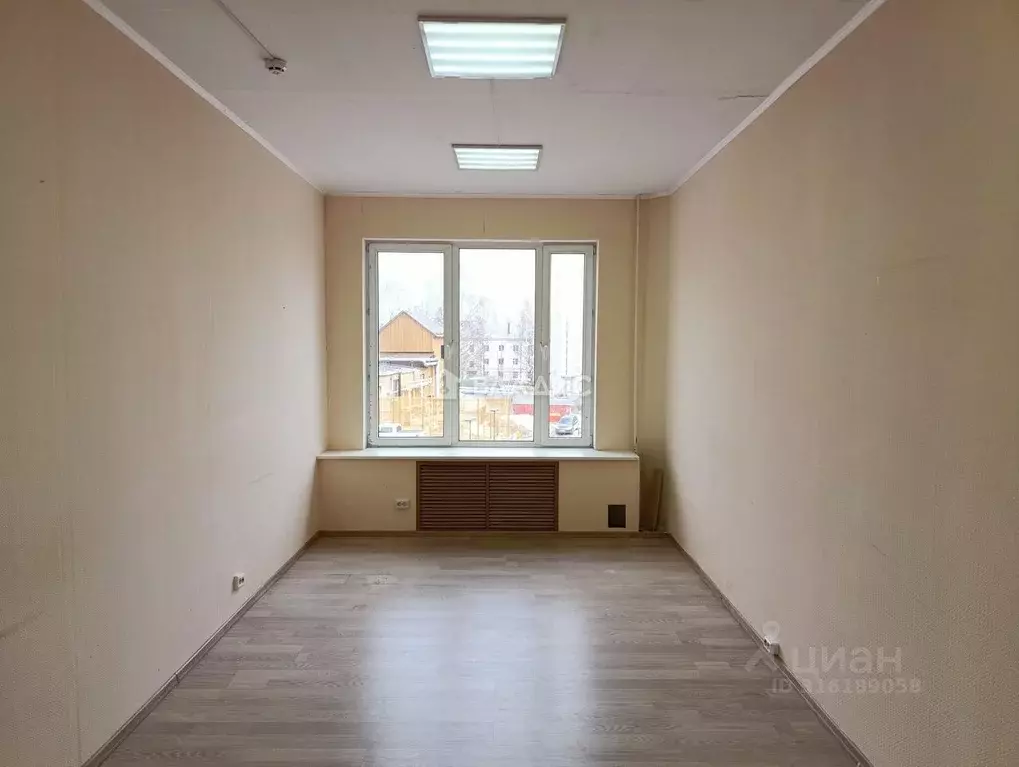 Офис в Коми, Сыктывкар Интернациональная ул., 131 (19 м) - Фото 0