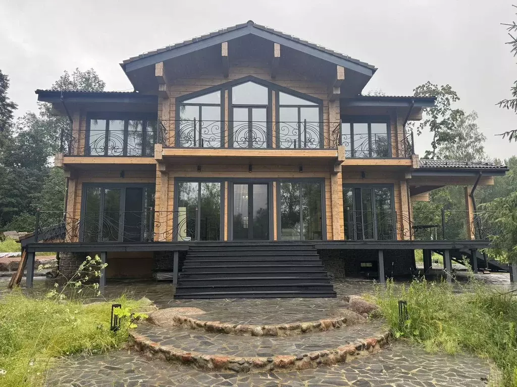 Дом в Ленинградская область, Выборгский район, Красносельское с/пос  ... - Фото 1