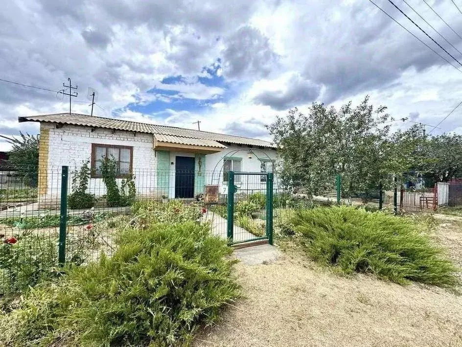 Дом в Волгоградская область, Среднеахтубинский район, Рахинское с/пос, ... - Фото 1