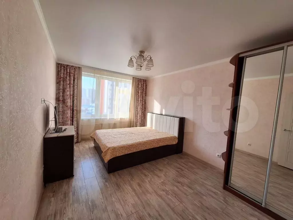 1-к. квартира, 42 м, 6/18 эт. - Фото 1