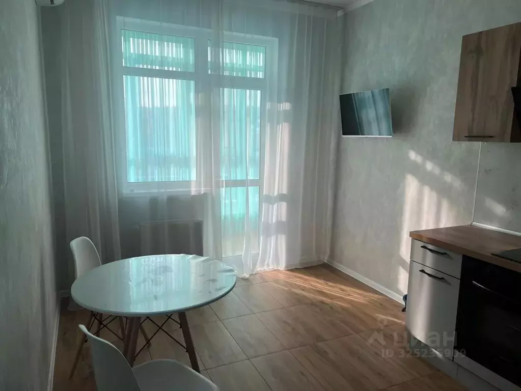 1-к кв. Краснодарский край, Новороссийск ул. Энгельса, 95 (40.0 м) - Фото 1