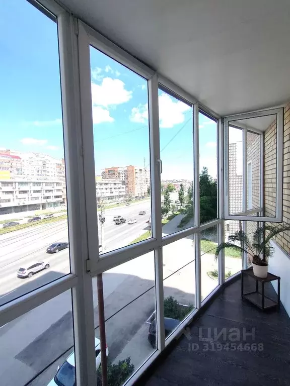 2-к кв. Омская область, Омск ул. Масленникова, 76 (49.0 м) - Фото 1