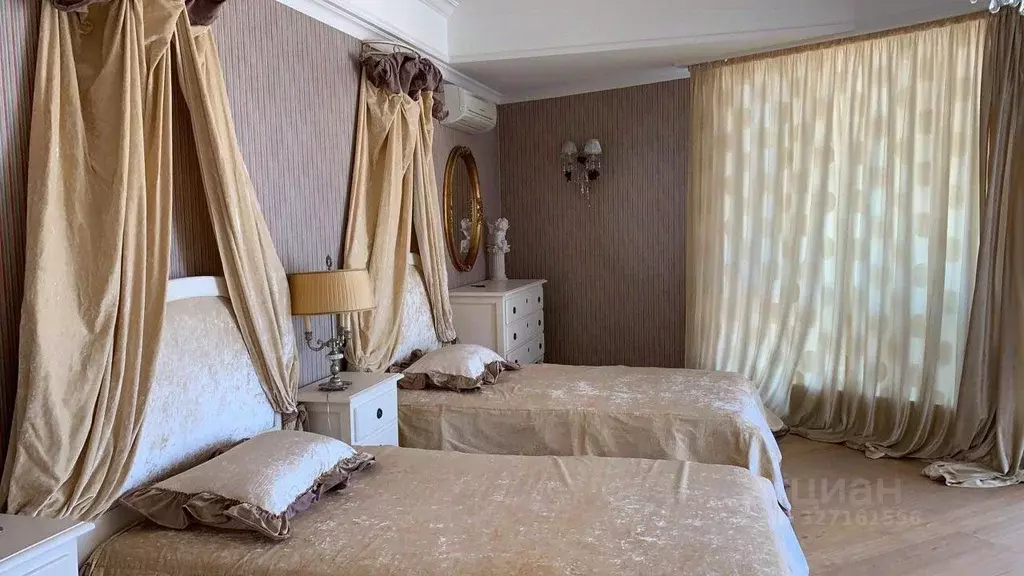 3-к кв. Краснодарский край, Сочи Светлана мкр, ул. Грибоедова, 1 ... - Фото 1