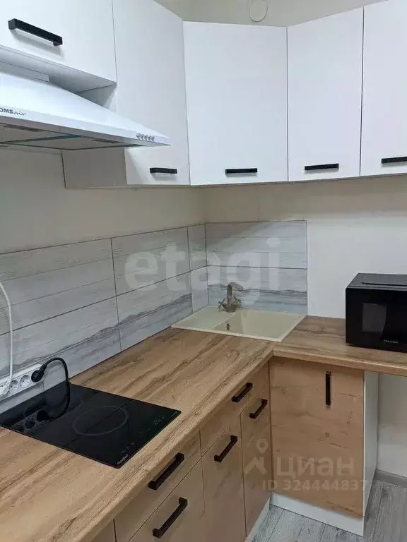 Студия Крым, Симферополь просп. Александра Суворова (27.0 м) - Фото 2