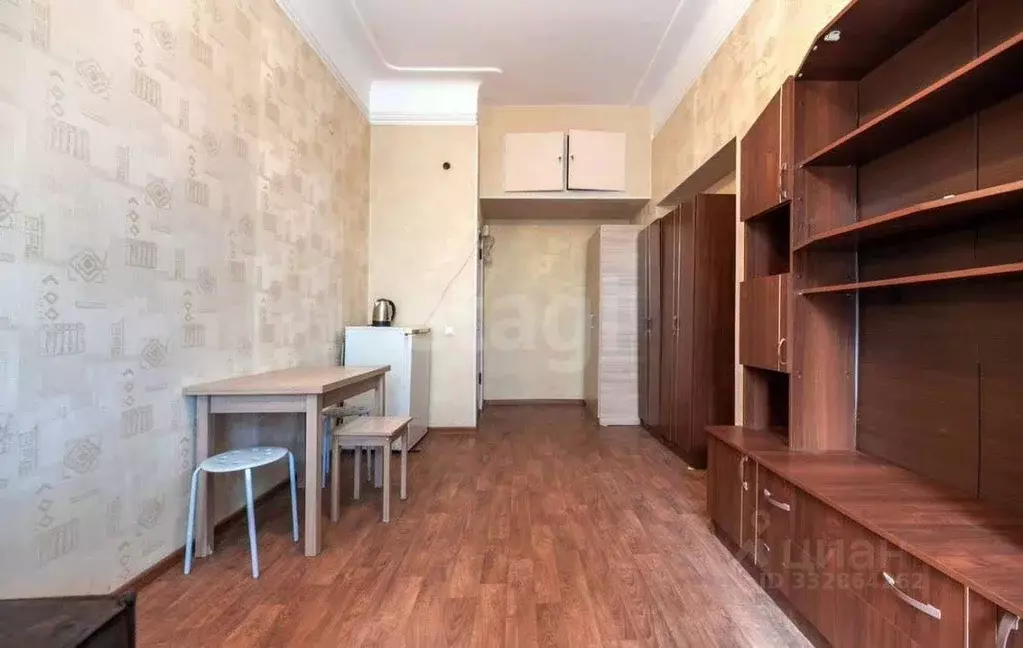 Комната Санкт-Петербург 11-я Васильевского острова линия, 46 (19.0 м) - Фото 1
