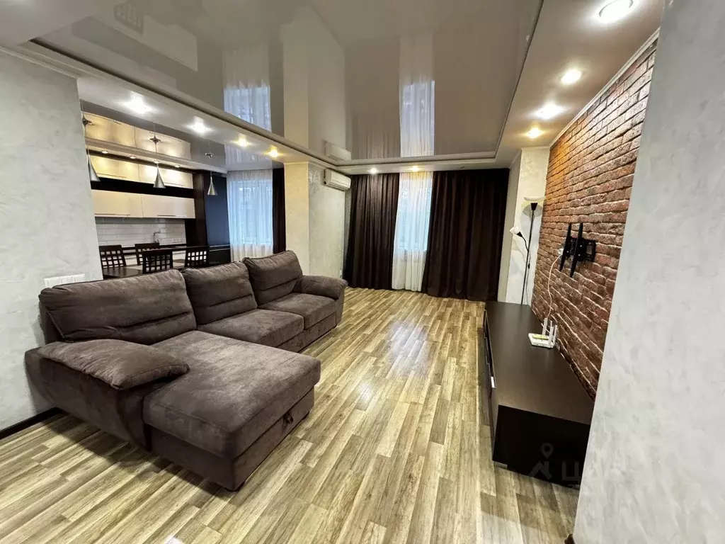 3-к кв. Саратовская область, Саратов ул. Имени В.С. Зарубина, 51 ... - Фото 1