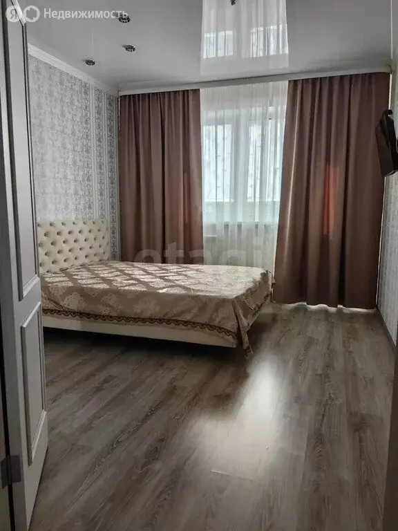 1-комнатная квартира: Тюмень, улица Николая Зелинского, 1 (48.1 м) - Фото 1