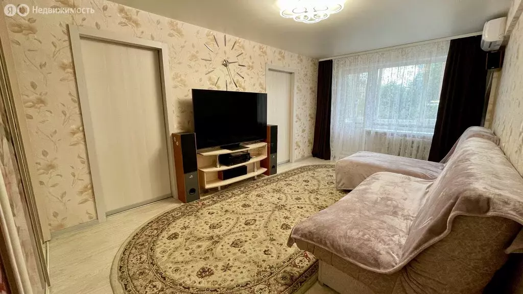 3-комнатная квартира: Ижевск, Воткинское шоссе, 142 (49.8 м) - Фото 1
