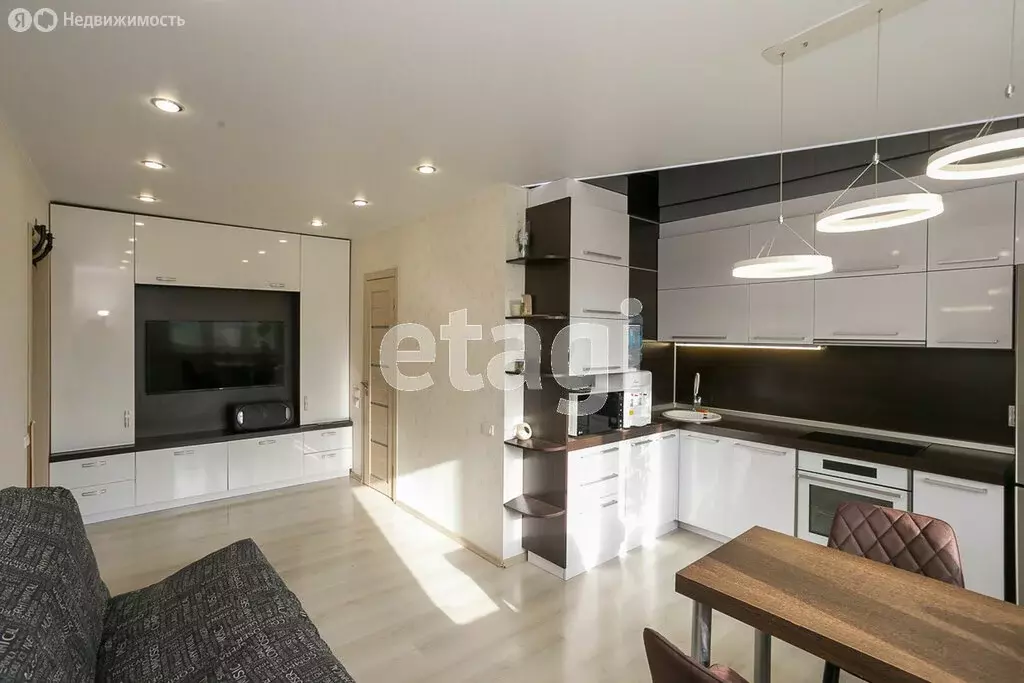 2-комнатная квартира: Миасс, улица Уральских Добровольцев, 1А (49.1 м) - Фото 2