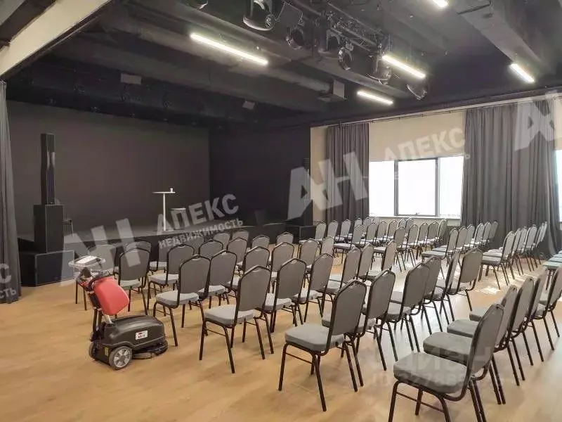 Помещение свободного назначения в Москва просп. Мира, 64 (760 м) - Фото 1