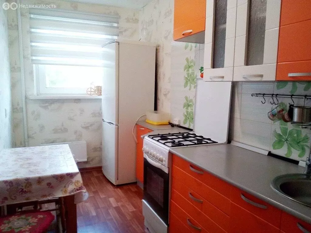 3-комнатная квартира: Екатеринбург, Прибалтийская улица, 33 (58.1 м) - Фото 1