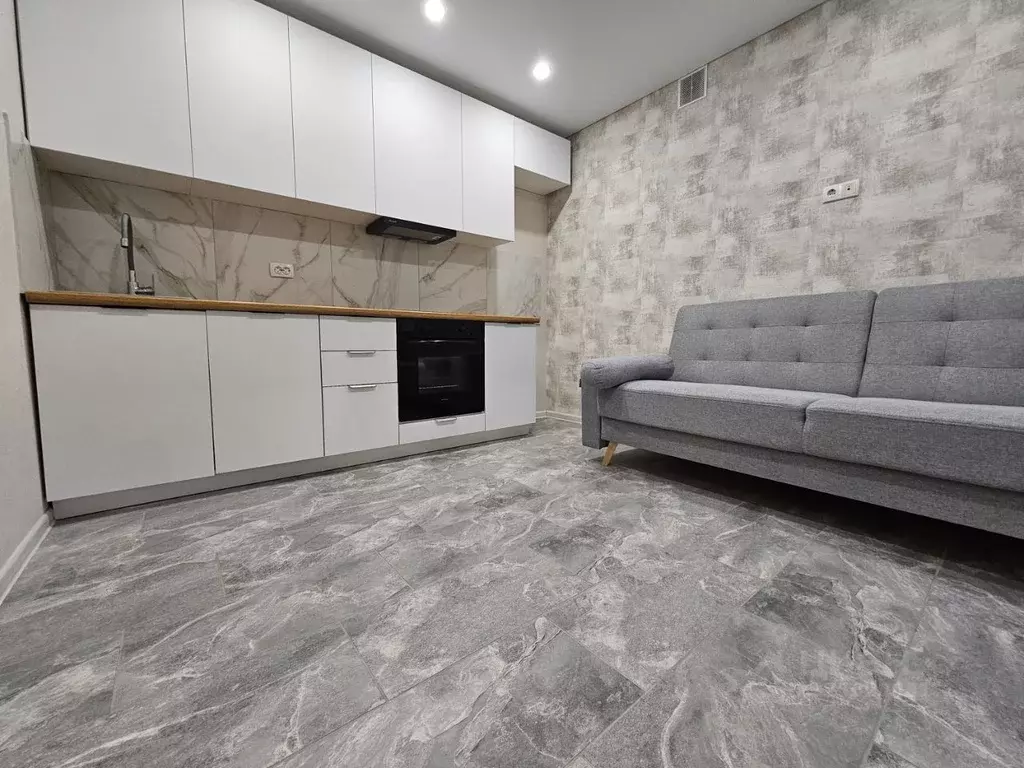 1-к кв. Саратовская область, Саратов ул. Имени Николая Чихарева, 10 ... - Фото 1