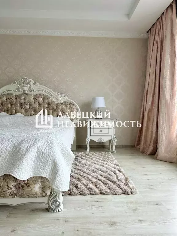 4-к кв. Приморский край, Владивосток Главная ул., 30А (216.0 м) - Фото 0
