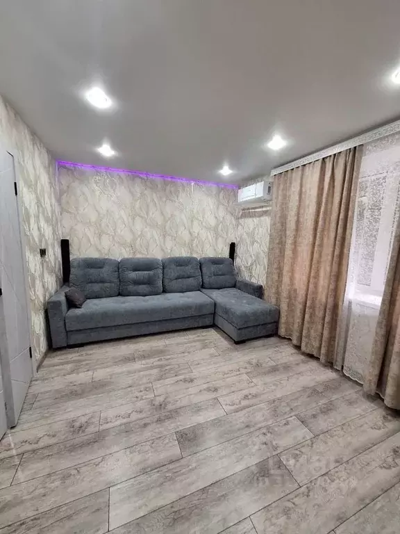 3-к кв. Омская область, Омск Арктическая ул., 23 (61.0 м) - Фото 1