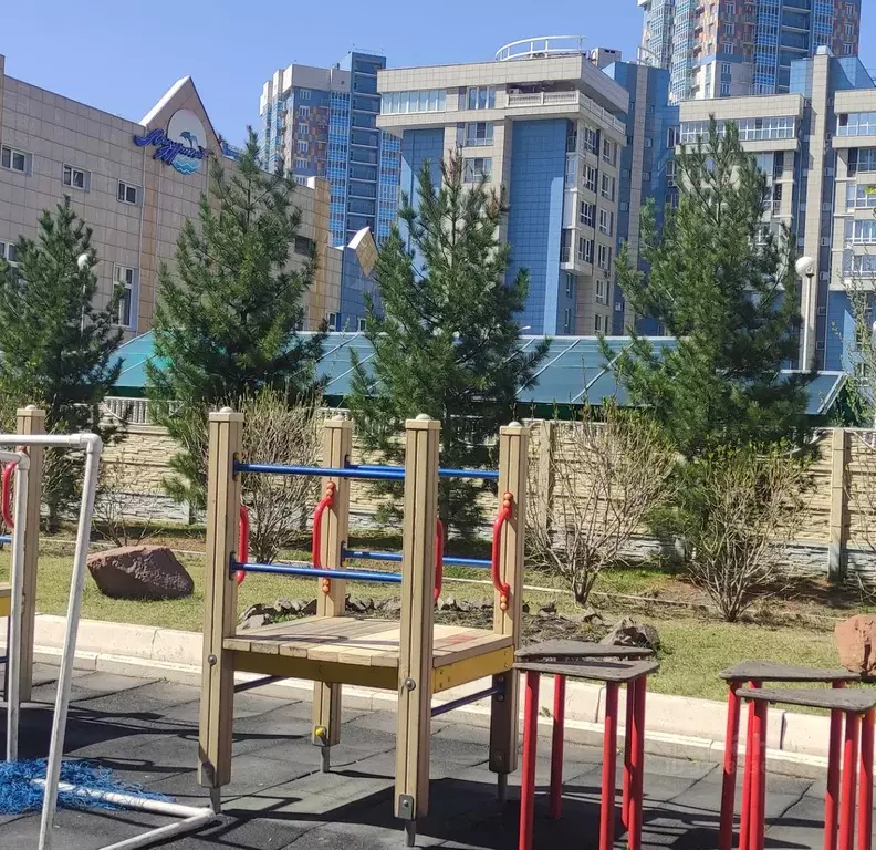 2-к кв. Красноярский край, Красноярск ул. Авиаторов, 39 (90.0 м) - Фото 2