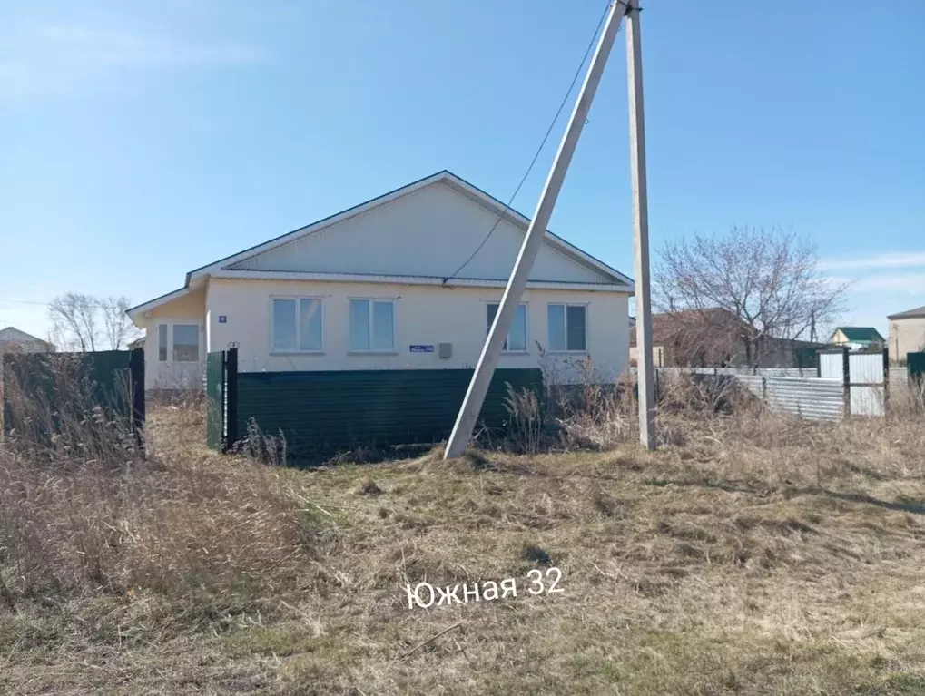 Помещение свободного назначения в Челябинская область, с. Чесма ул. ... - Фото 1