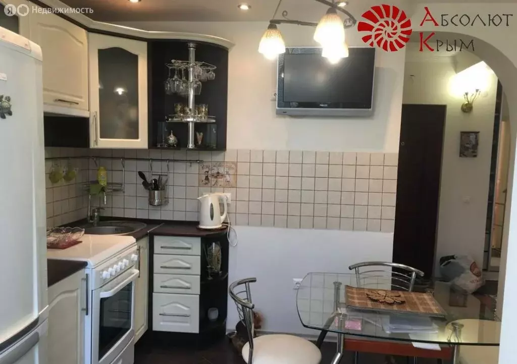 1-комнатная квартира: Феодосия, улица Куйбышева, 57А (41.2 м) - Фото 0