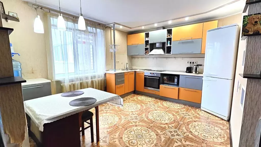 3-к кв. Алтайский край, Барнаул ул. Антона Петрова, 246 (83.5 м) - Фото 0
