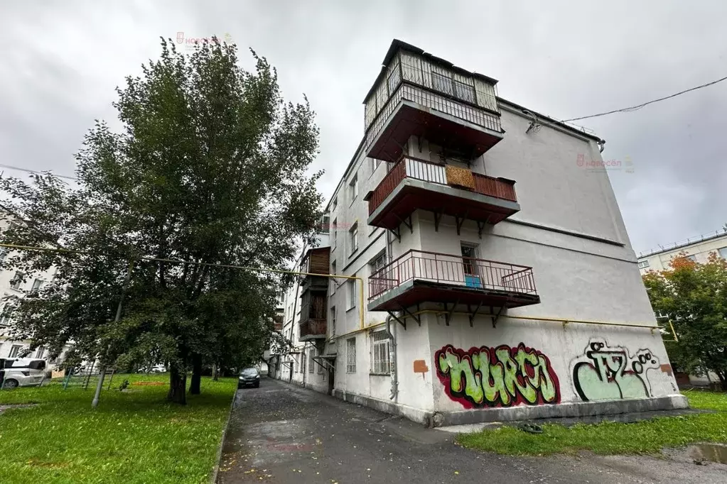 Комната Свердловская область, Екатеринбург ул. Ильича, 10 (12.0 м) - Фото 0