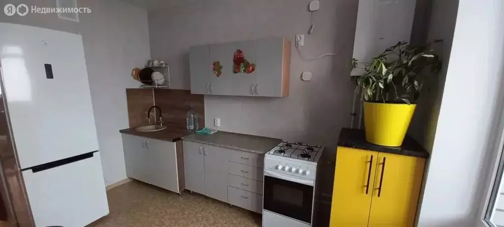 1-комнатная квартира: Волгоград, посёлок Ангарский, Семигорская улица, ... - Фото 1