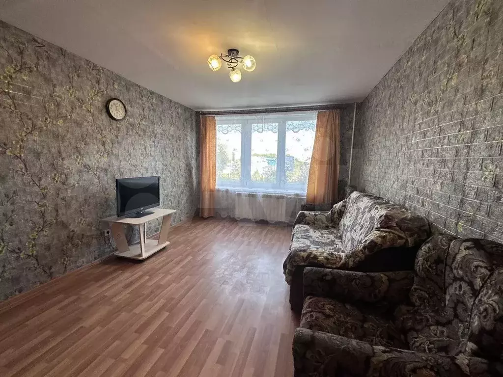 1-к. квартира, 42 м, 2/17 эт. - Фото 1