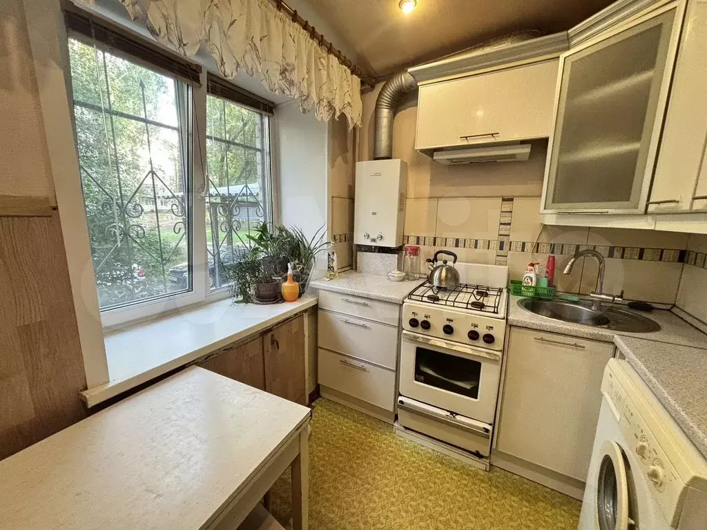 2-к. квартира, 49 м, 1/5 эт. - Фото 1