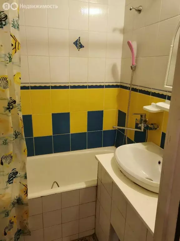 3-комнатная квартира: Волгодонск, Молодёжная улица, 11 (60.7 м) - Фото 2