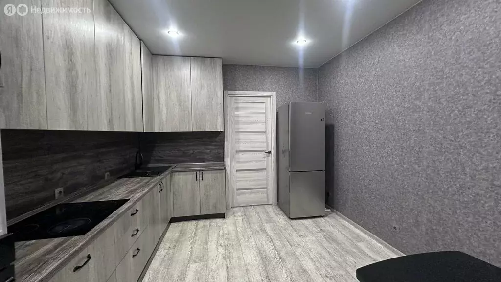 1-комнатная квартира: Волгоград, район Семь Ветров, бульвар 30-летия ... - Фото 1