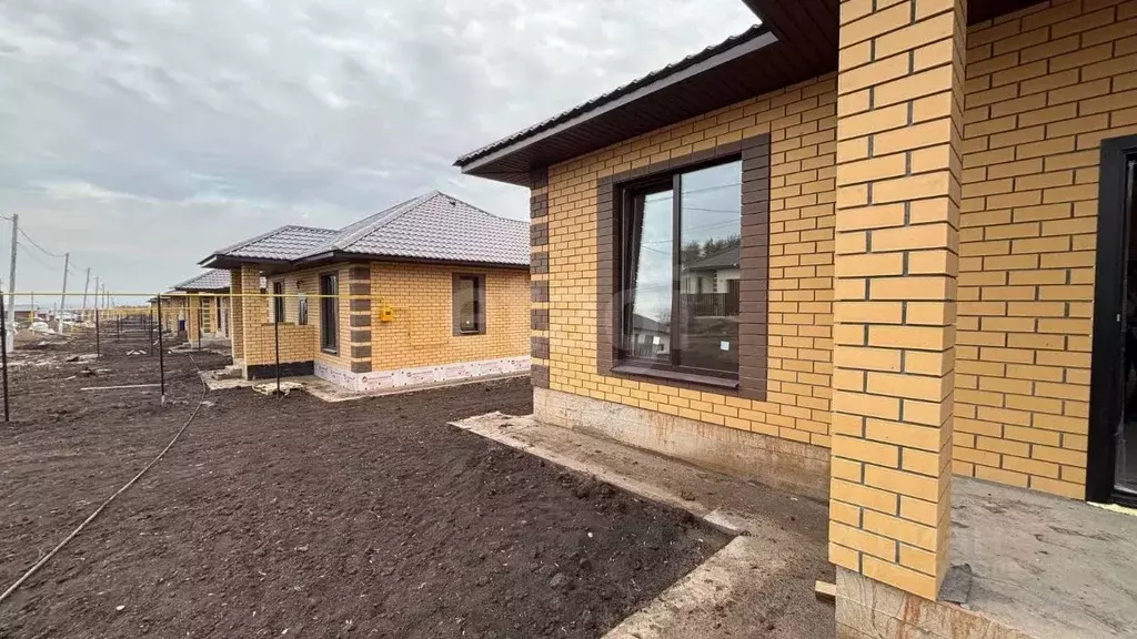 Дом в Оренбургская область, Оренбургский район, с. Подгородняя ... - Фото 1