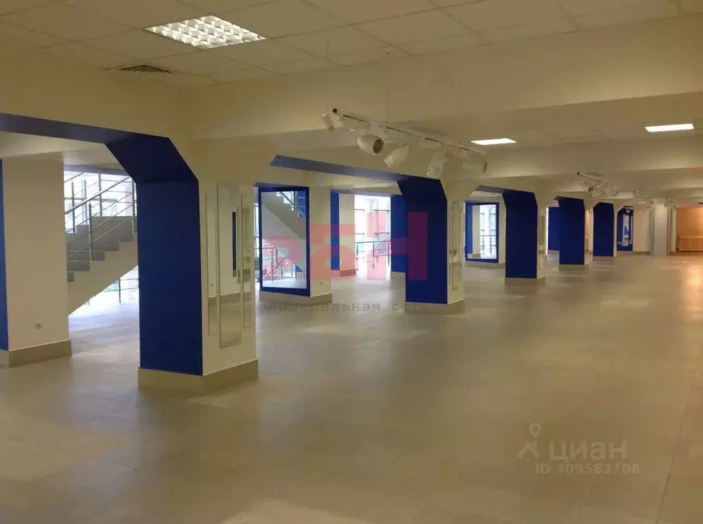 Помещение свободного назначения в Тюменская область, Тюмень ул. ... - Фото 2