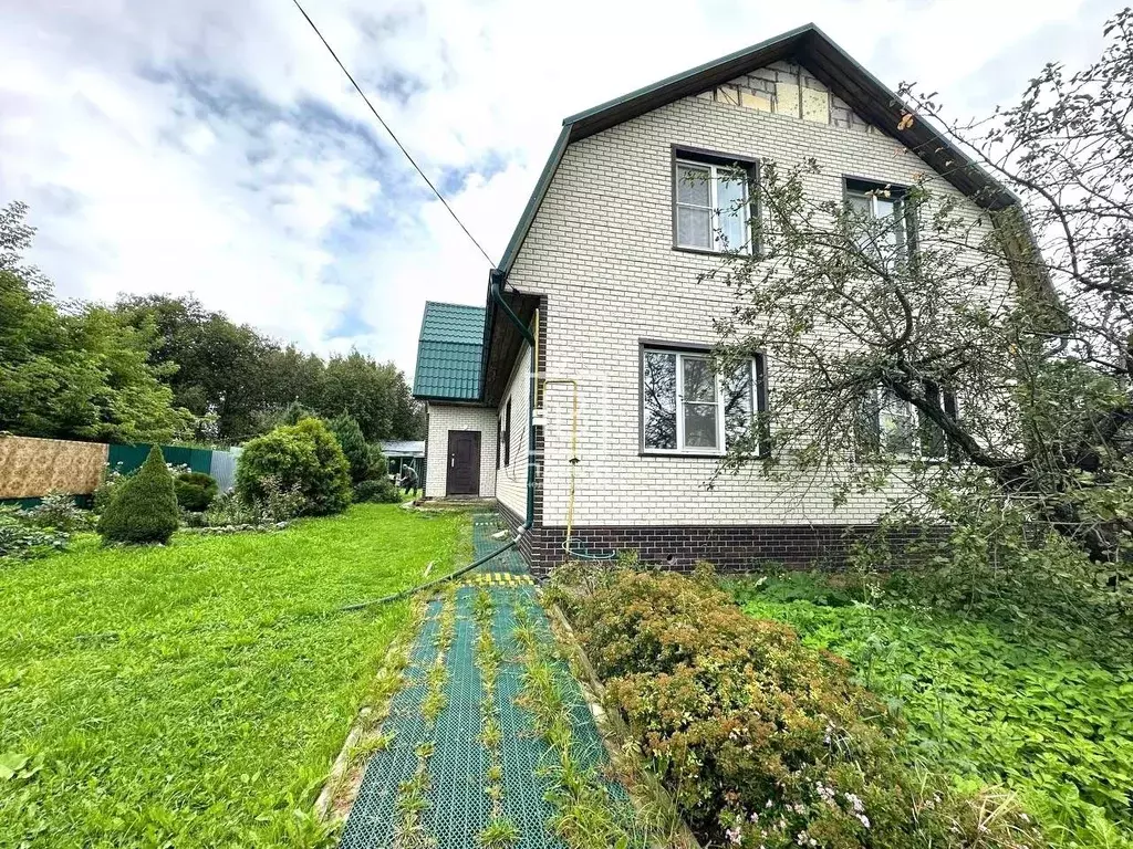 Дом в Калужская область, Думиничи пгт ул. Козлова, 12 (174 м) - Фото 0