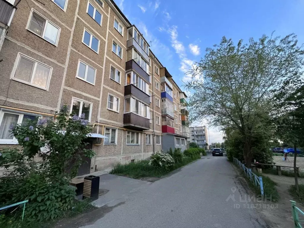 3-к кв. Татарстан, с. Высокая Гора ул. Юбилейная, 2 (56.9 м) - Фото 0