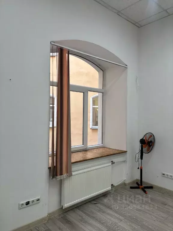 Офис в Санкт-Петербург 2-я Советская ул., 27/2 (18 м) - Фото 2