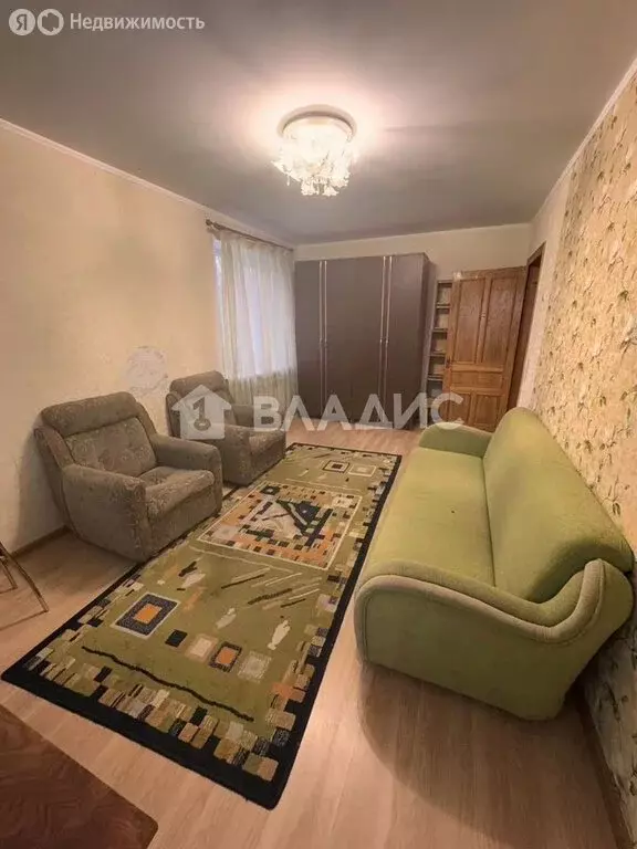 3-комнатная квартира: Белгород, улица 5 Августа, 14 (61 м) - Фото 0