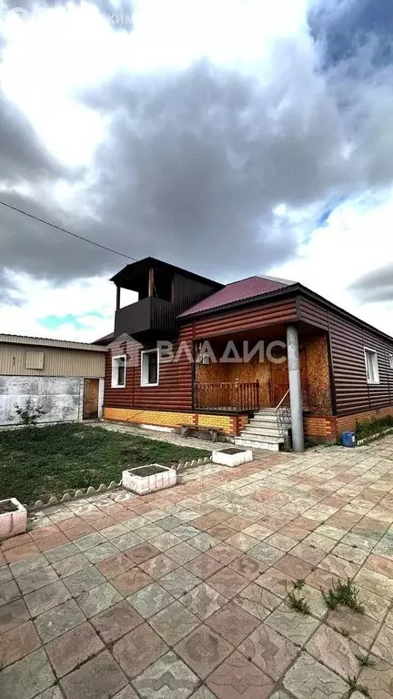 Дом в село Нижний Саянтуй, Солнечная улица, 4 (172 м) - Фото 0