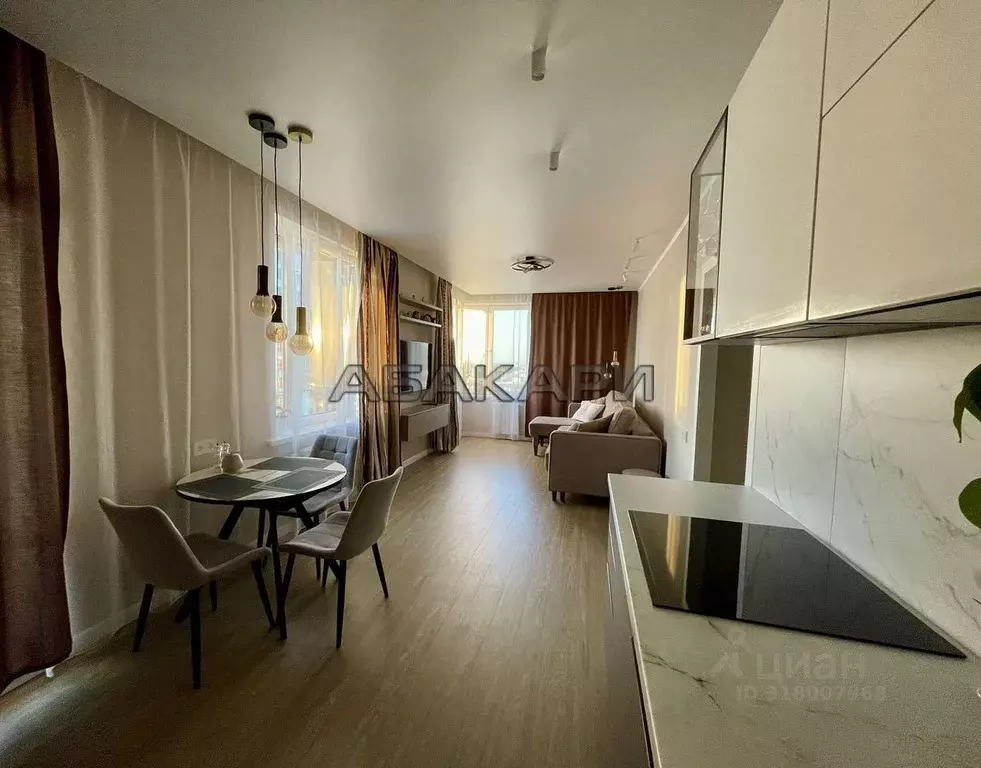 3-к кв. Красноярский край, Красноярск ул. Ленина, 221 (74.0 м) - Фото 1