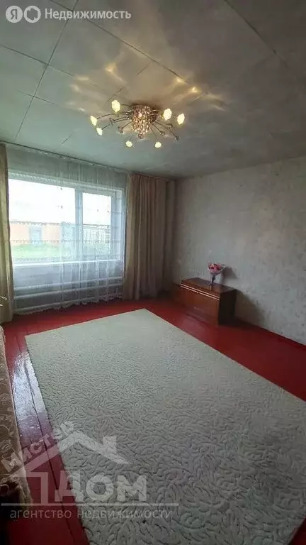 3-комнатная квартира: село Михайловка, Юбилейная улица, 16 (64.6 м) - Фото 0