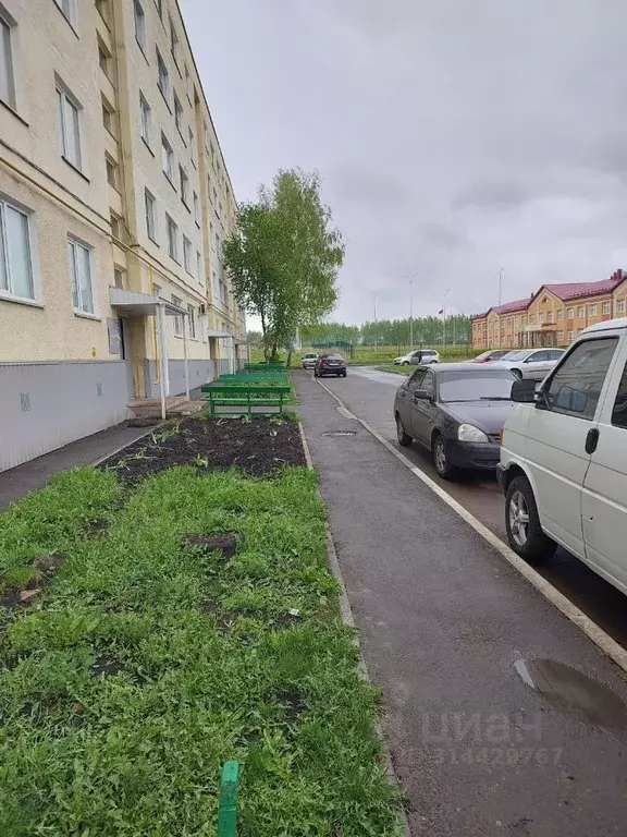 3-к кв. Мордовия, Лямбирский район, с. Аксеново Молодежная ул., 28 ... - Фото 0