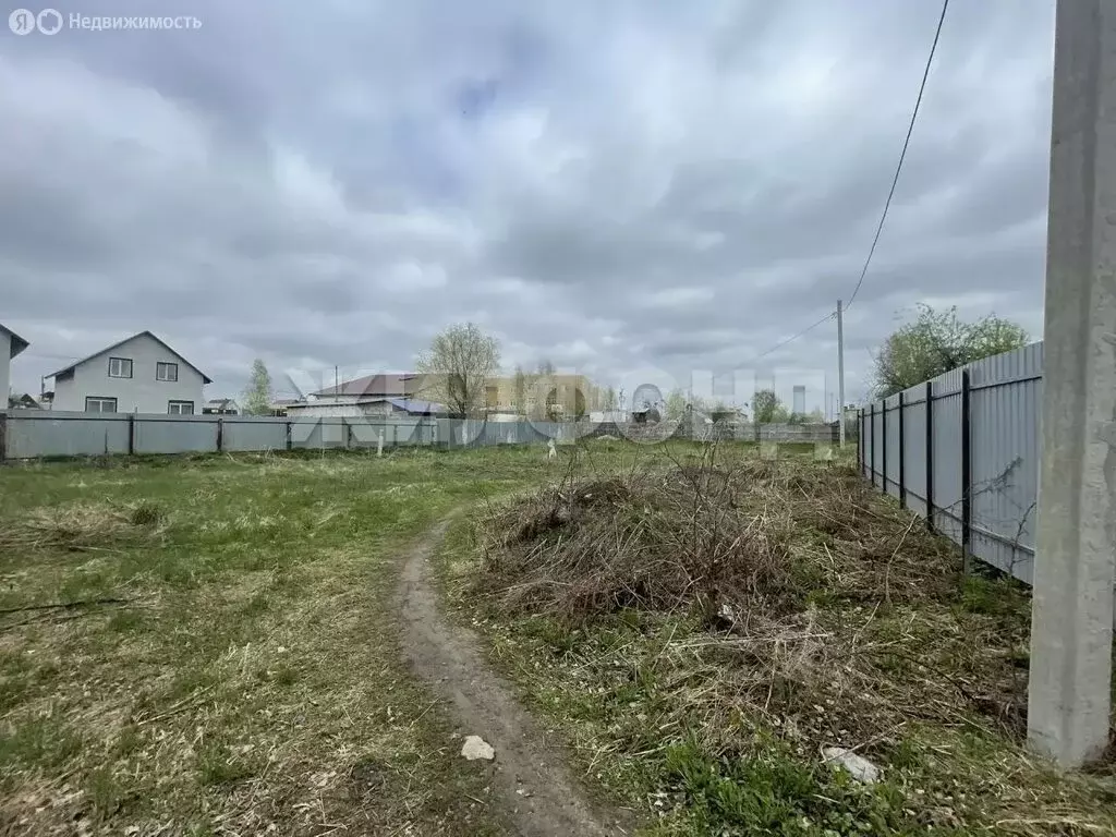 Участок в село Толмачёво, улица Титова (8 м) - Фото 1
