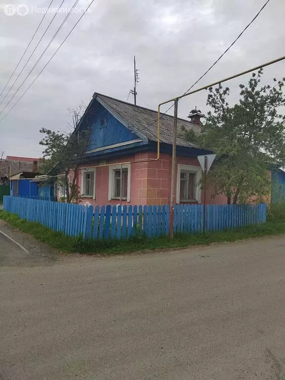 Дом в посёлок Большой Исток, улица Ленина (100 м) - Фото 0