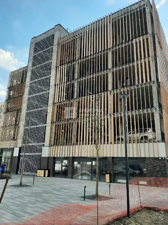 Продается 3-комнатная квартира - Фото 1