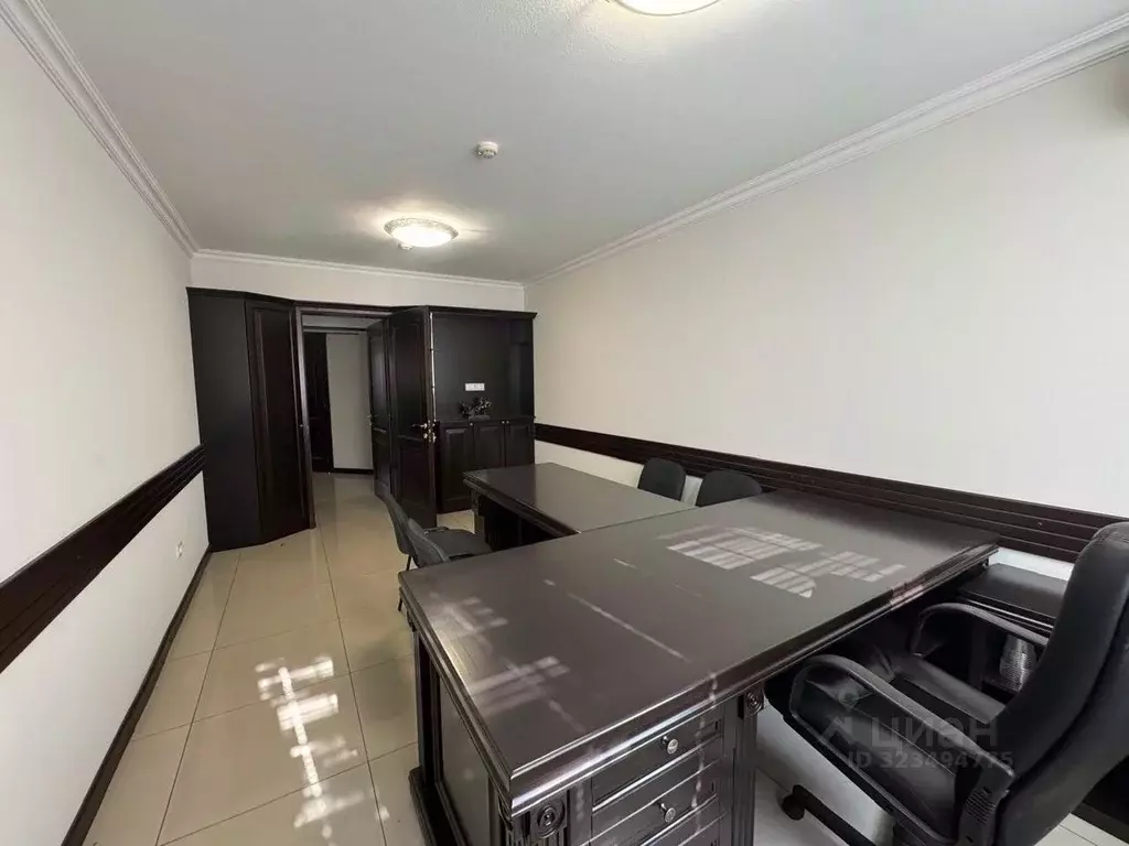 Офис в Кабардино-Балкария, Нальчик ул. Хмельницкого (350 м) - Фото 2