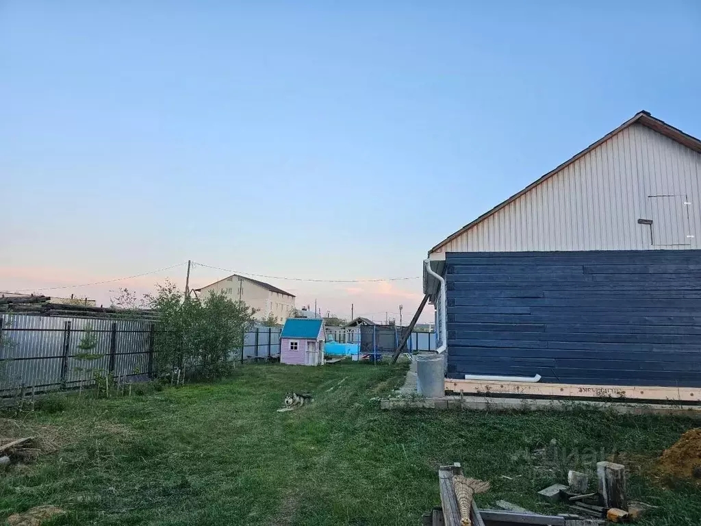 Дом в Саха (Якутия), Якутск ул. Олега Кошевого (83 м) - Фото 1