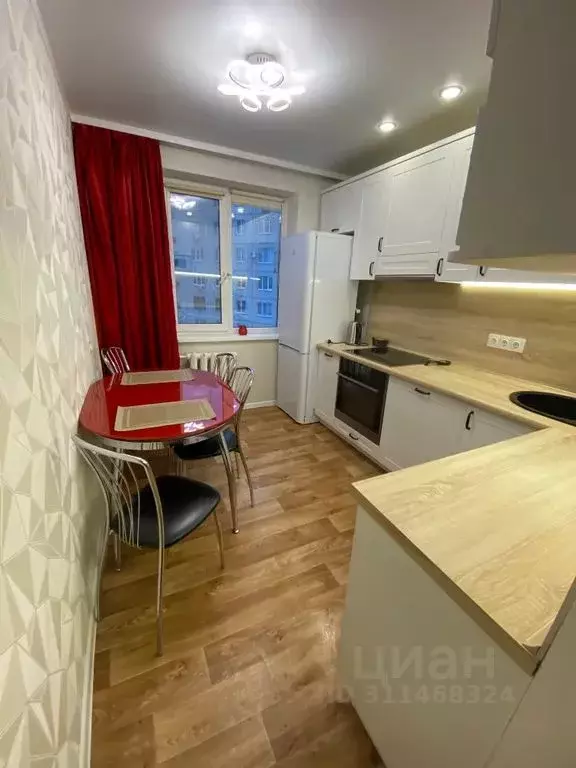 3-к кв. Тюменская область, Тюмень ул. Свердлова, 22 (66.0 м) - Фото 2