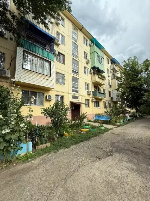 3-к кв. Астраханская область, Астрахань ул. Савушкина, 33к2 (60.0 м) - Фото 0