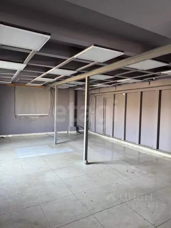 Торговая площадь в Санкт-Петербург ул. Русановская, 1к2 (82 м) - Фото 1