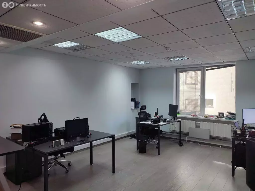 Офис (301 м) - Фото 1